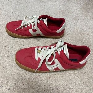 Women’s shoes size 8.5, Tommy Hilfiger